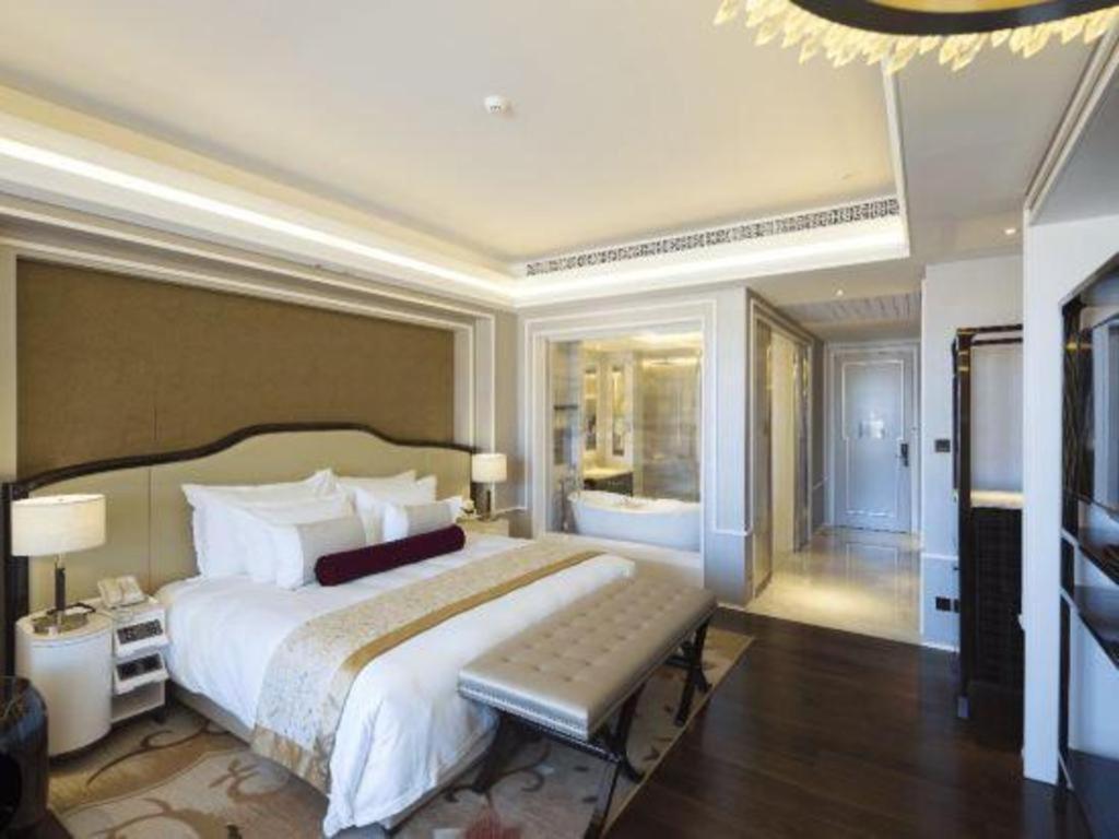 Grand Bay Hotel Beijing Xiaotangzhuang Exterior photo
