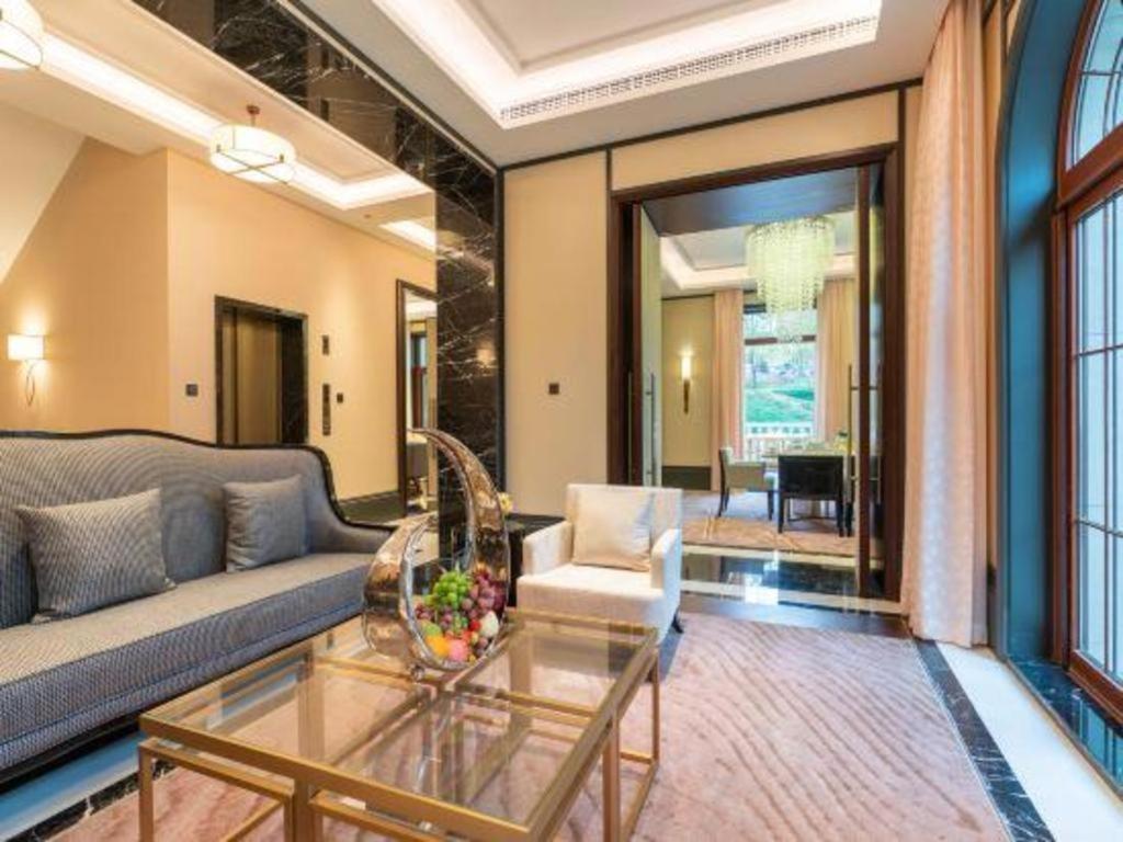 Grand Bay Hotel Beijing Xiaotangzhuang Exterior photo